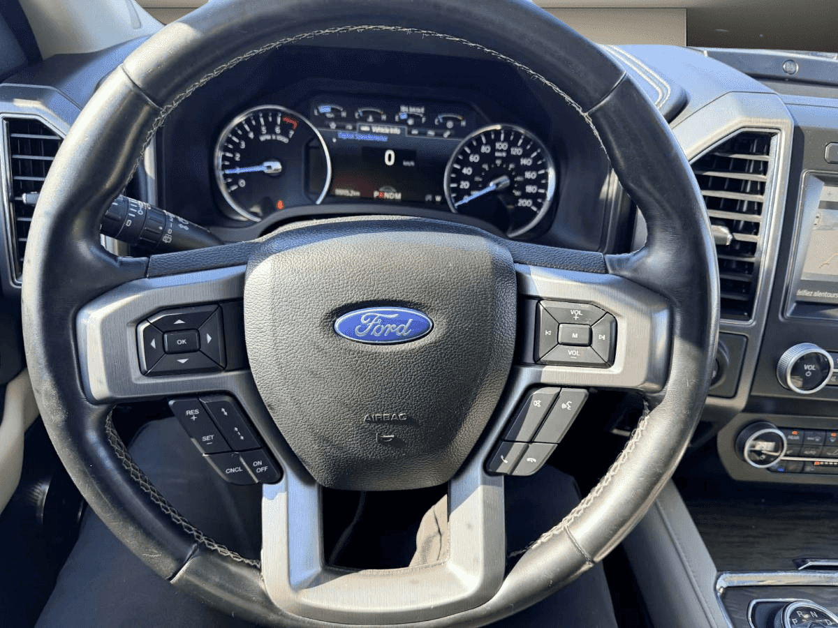 2021 Ford Expedition Platinum 4x4 - Image 17