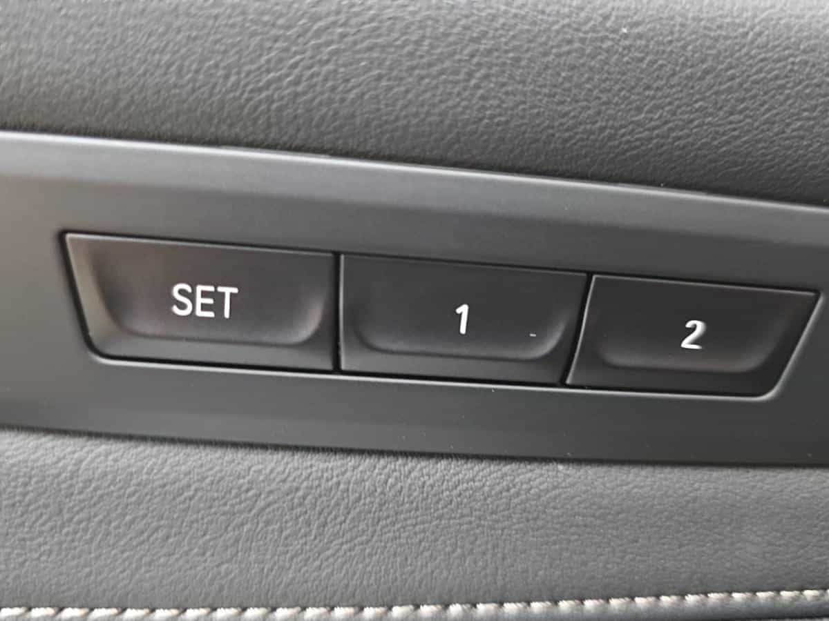 2022 BMW 530i 530i xDrive TURBO *TOIT *BIZONE *VOLANT *GPS *CUIR - Image 24