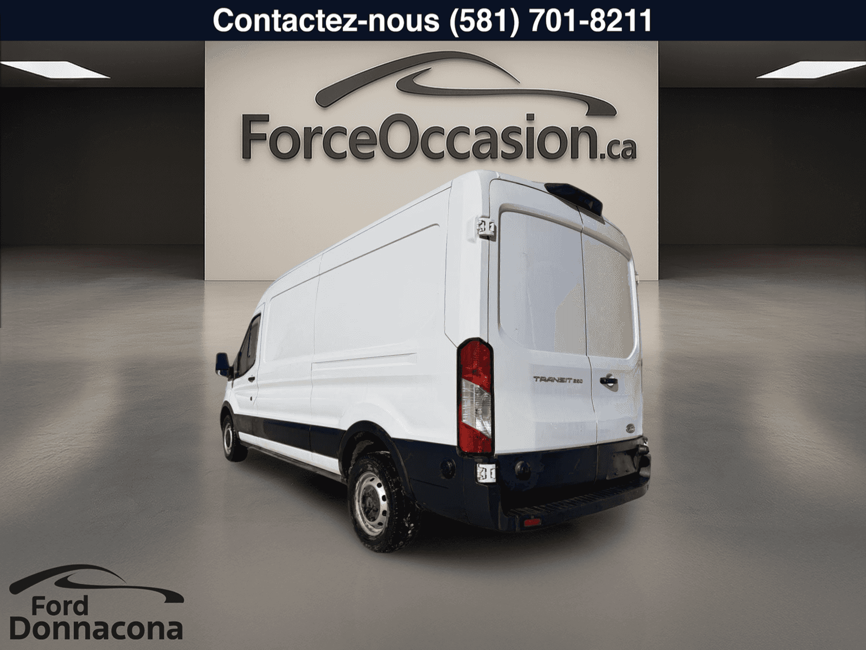2024 Ford Transit Cargo Van T-250 PA toit moyen 148 po PNBV de 9 070 lb - Image 8