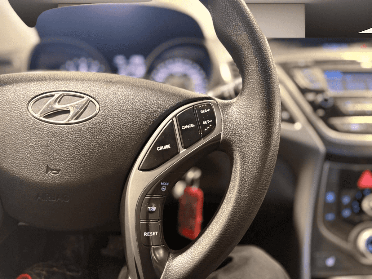 Image 14 Hyundai Elantra Gl * A/C * Cruise * Bluetooth * Radio * Sièges Chauff 2016