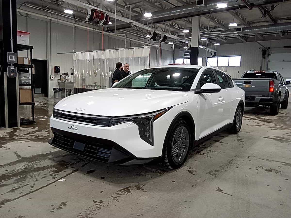 2025 Kia K4 Lx* Sieges Chauffant* Camera* Bluetooth* Carplay* - Image 1