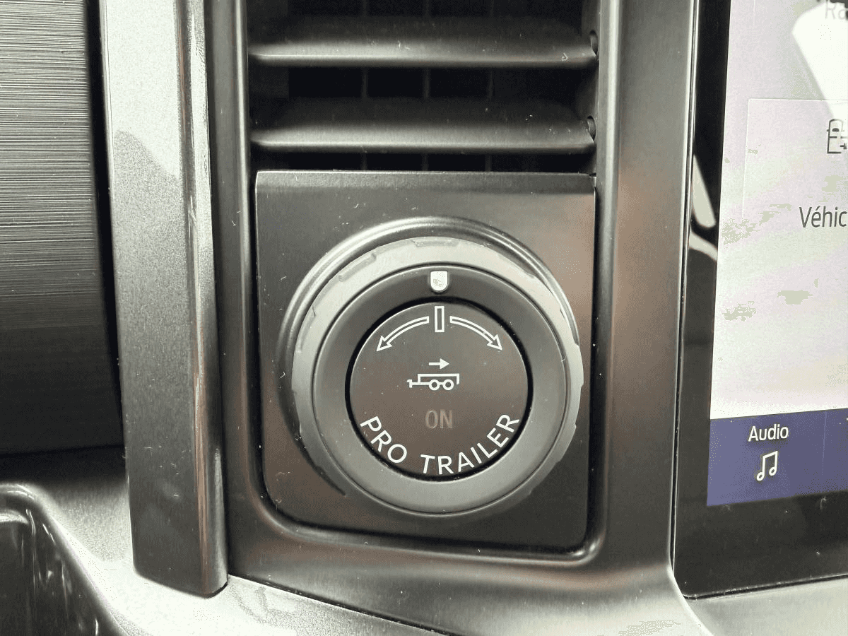 Image 22 Ford F-150 XL cabine SuperCrew 4RM caisse de 5,5 pi 2023