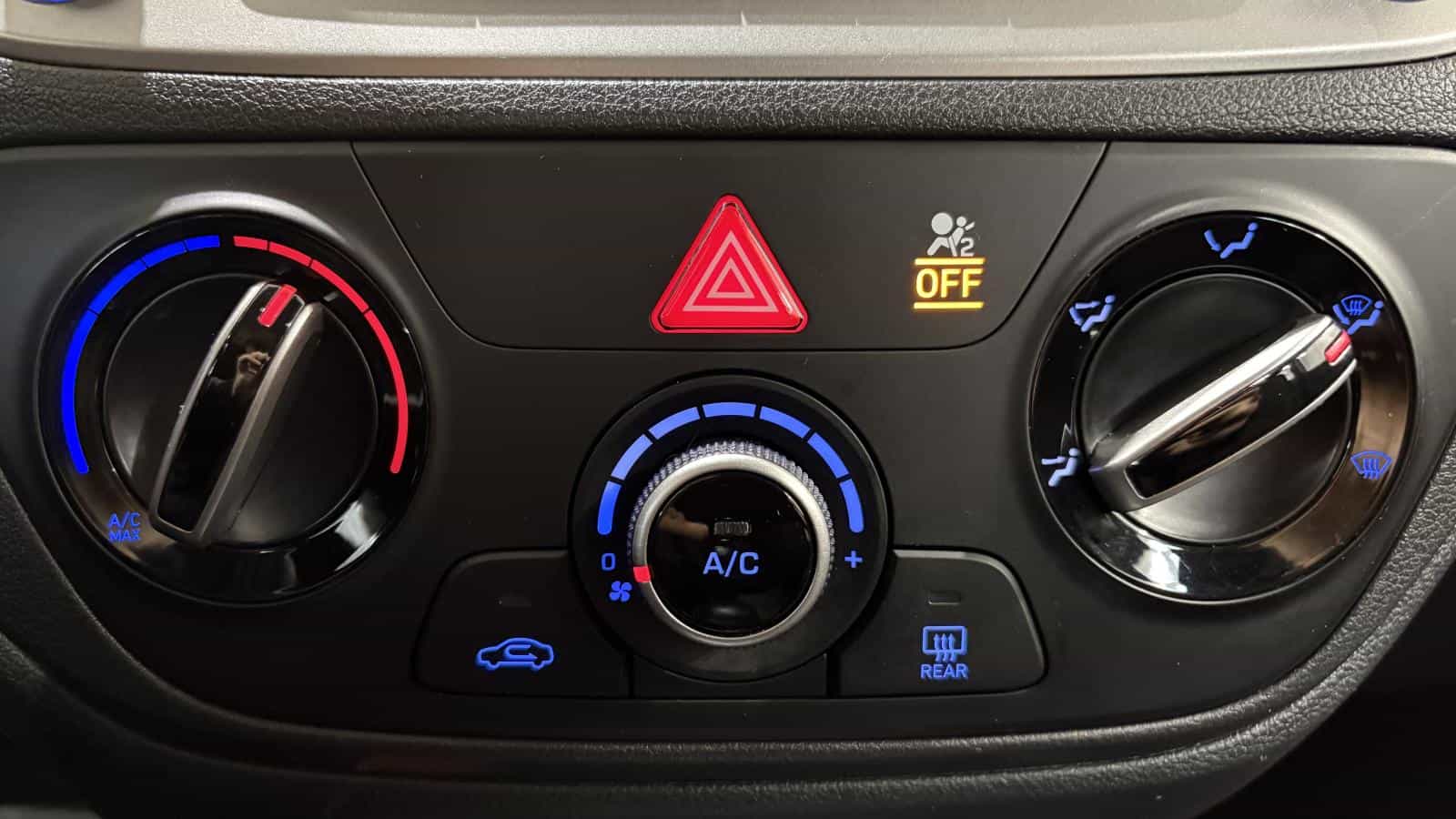 2019 Hyundai Accent Preferred *SIEGES CHAUFF *CARPLAY *CAMÉRA - Image 24