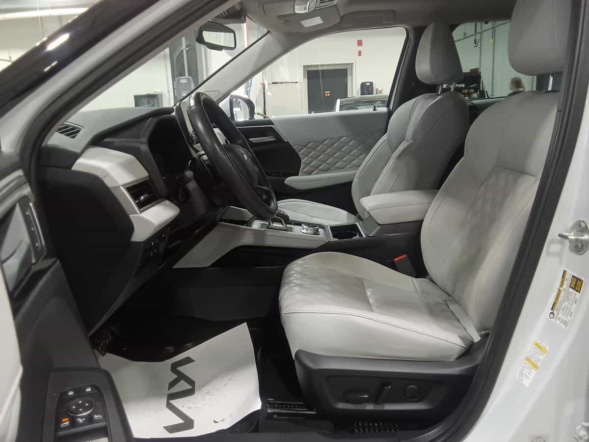 Image 21 Mitsubishi Outlander PHEV Gt *Awd *Toit Pano *Cuir Blanc *Caméra 360 *Bizone *7 Pass 2023