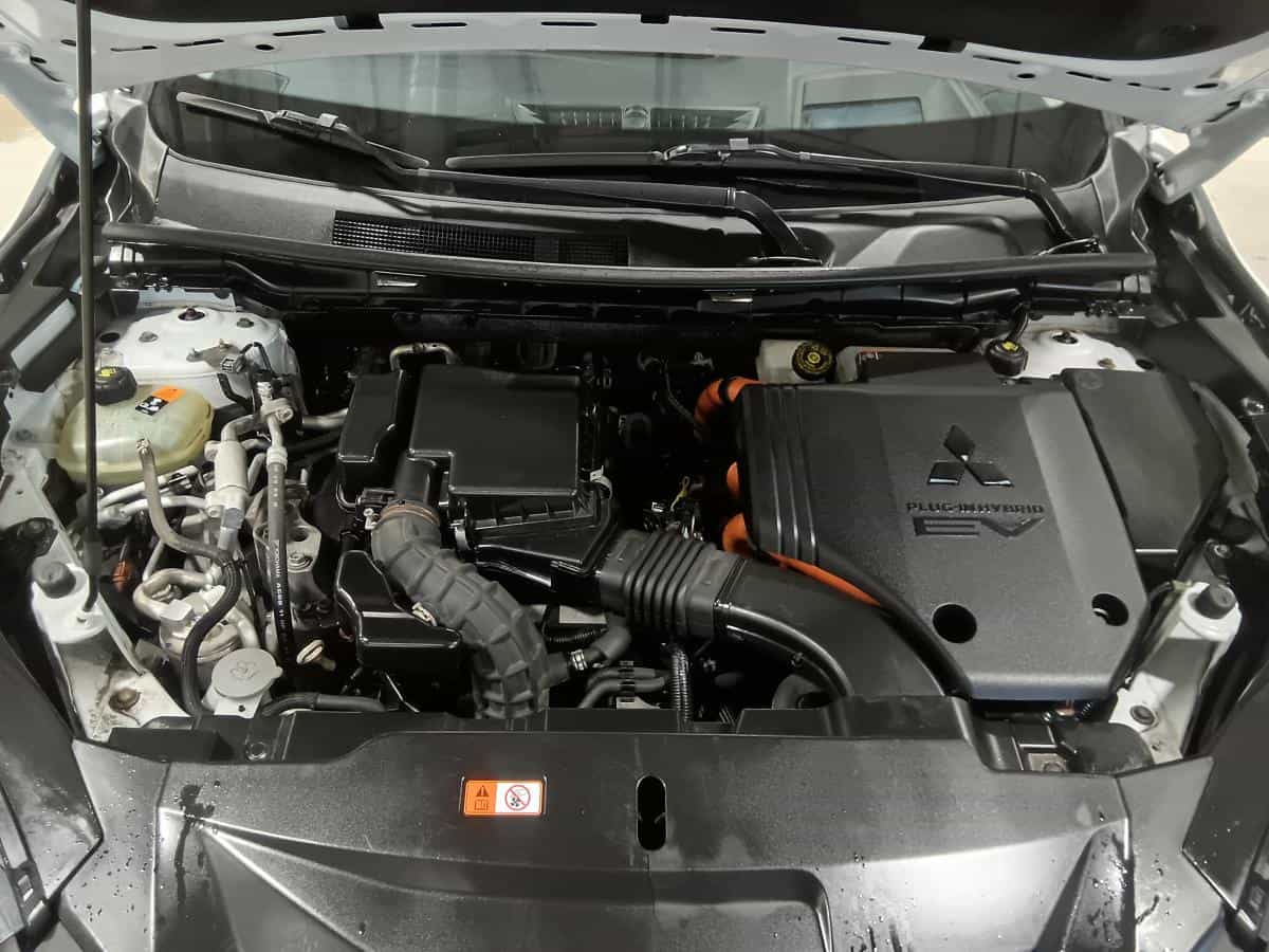 2023 Mitsubishi Outlander PHEV Gt *Awd *Toit Pano *Cuir Blanc *Caméra 360 *Bizone *7 Pass - Image 7