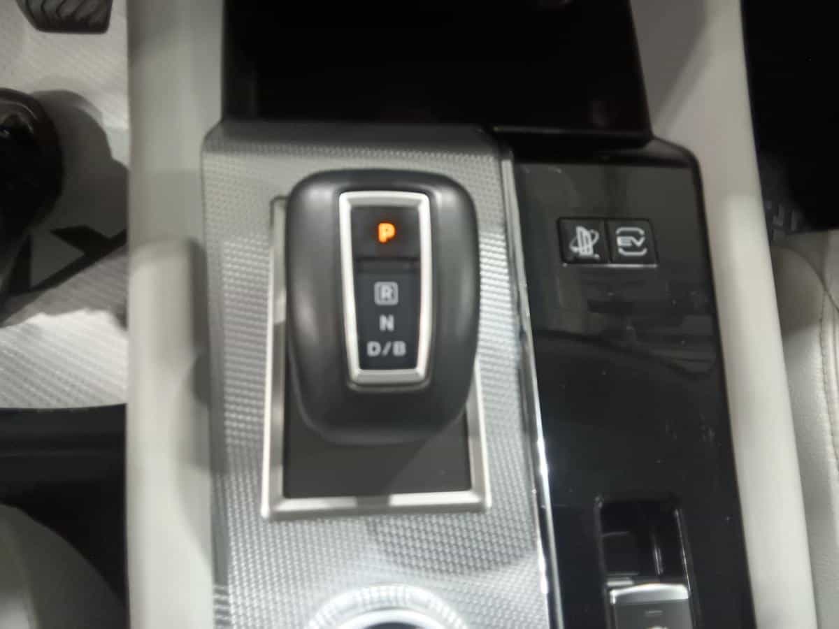 2023 Mitsubishi Outlander PHEV Gt *Awd *Toit Pano *Cuir Blanc *Caméra 360 *Bizone *7 Pass - Image 19