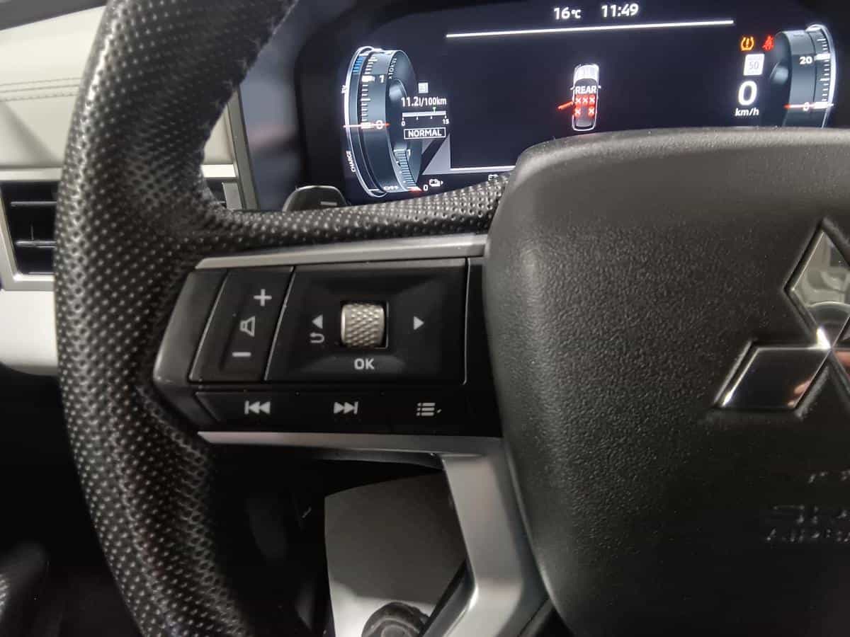 2023 Mitsubishi Outlander PHEV Gt *Awd *Toit Pano *Cuir Blanc *Caméra 360 *Bizone *7 Pass - Image 31