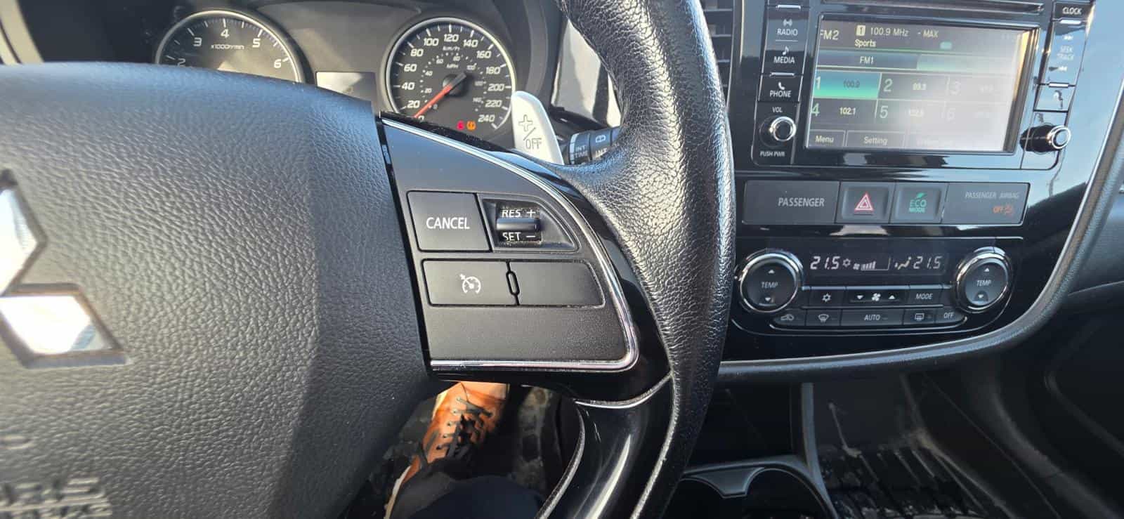 2016 Mitsubishi Outlander Se V6 *Awd *Toit *Bizone *Caméra *7 Pass - Image 18