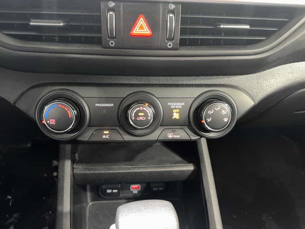 2023 Kia Forte Lx* Sieges Chauffant* Camera De Recul* Bluetooth* - Image 21