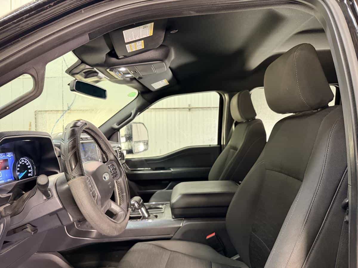 Image 3 Ford F-150 XL cabine SuperCrew 4RM caisse de 5,5 pi 2023