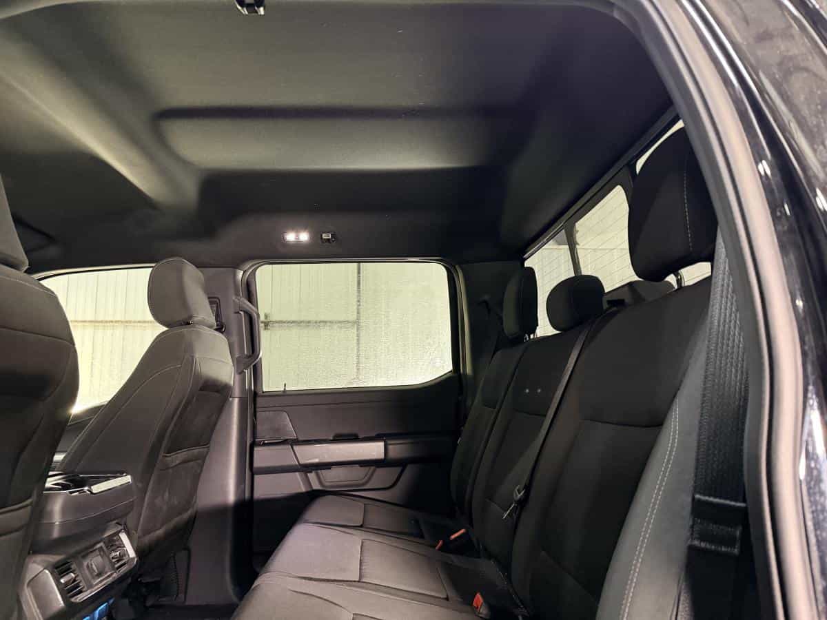 2023 Ford F-150 XL cabine SuperCrew 4RM caisse de 5,5 pi - Image 4