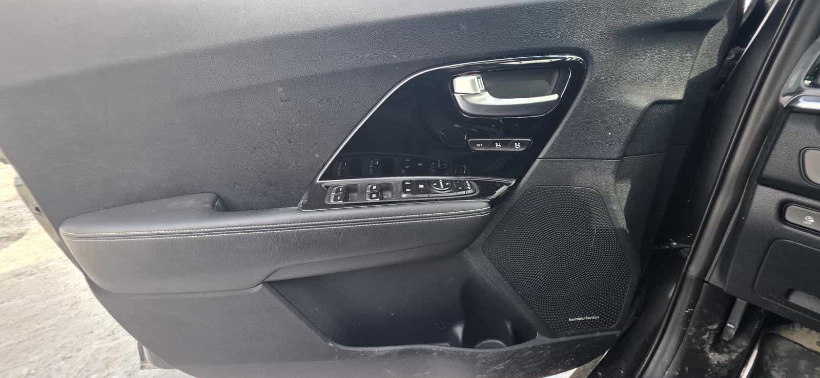 Image 12 Kia Niro SX Touring *TOIT *CUIR *GPS *AUDIO HARMAN/KARDON 2021