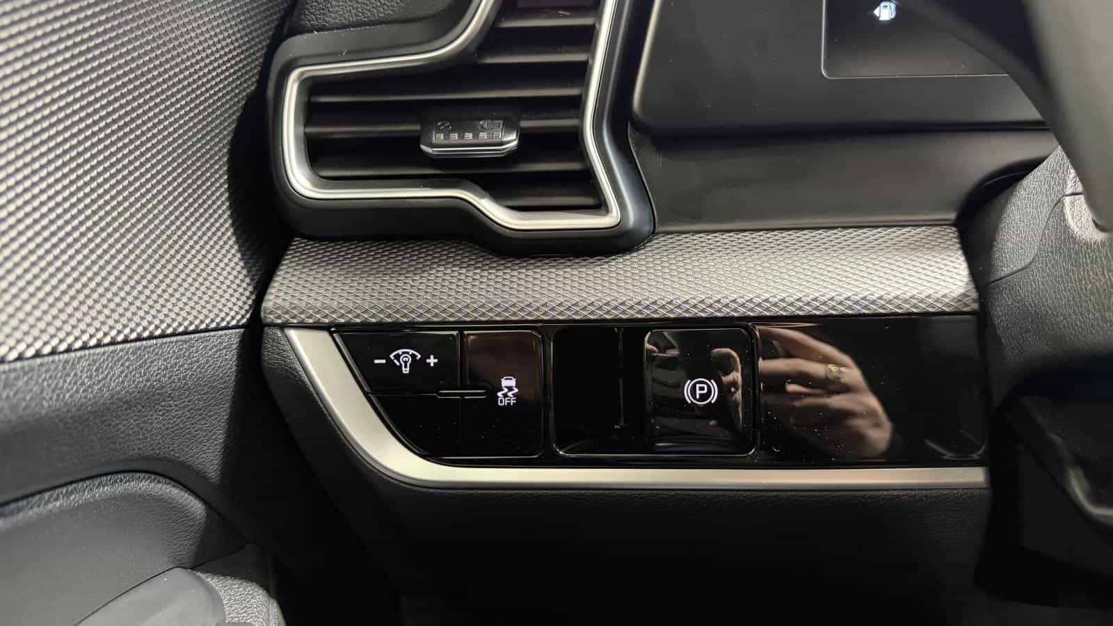 2025 Kia Sportage Lx *Carplay *Siege Chauffant *Caméra *Cruise - Image 19