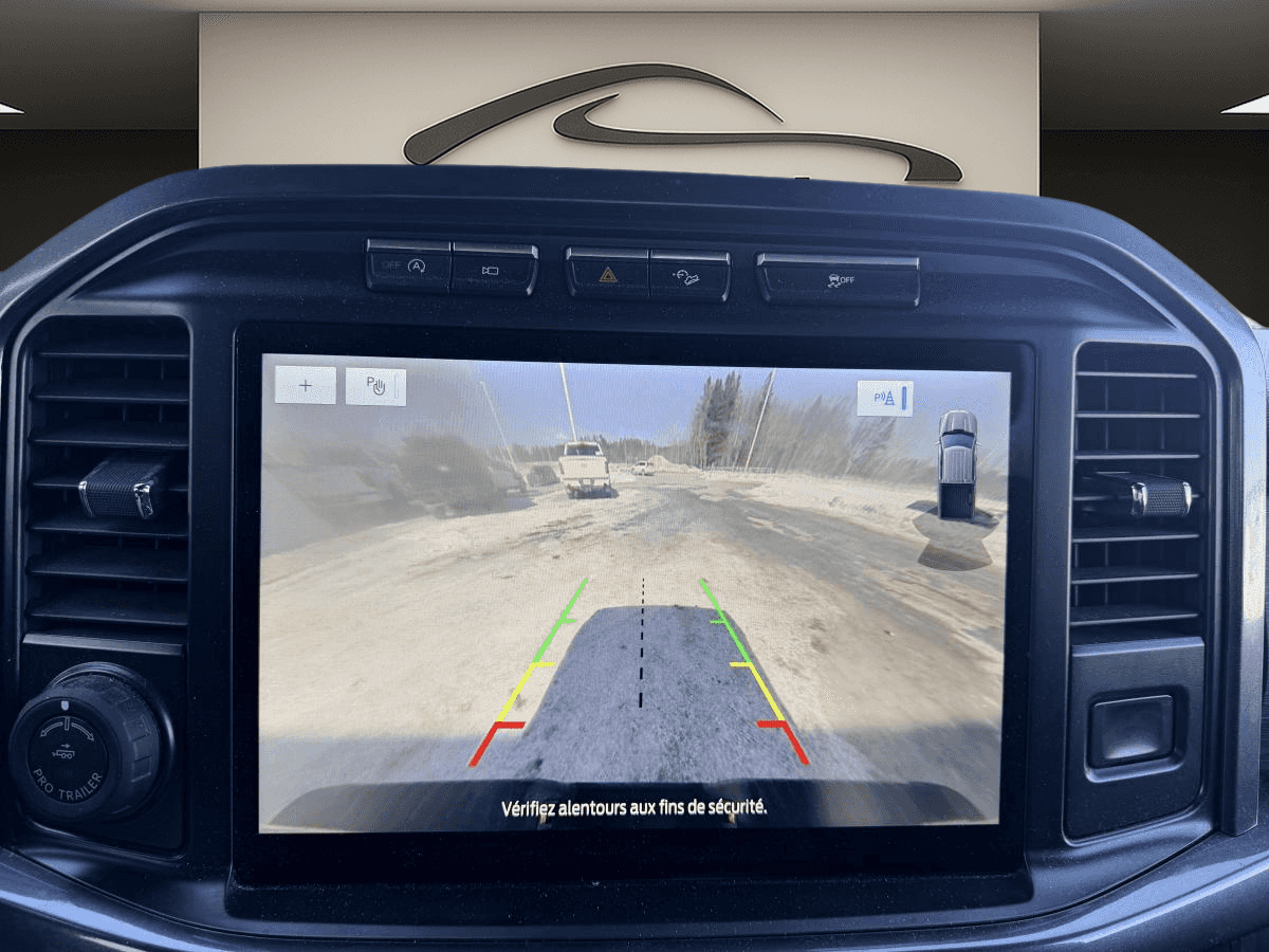 2023 Ford F-150 XL cabine SuperCrew 4RM caisse de 5,5 pi - Image 9