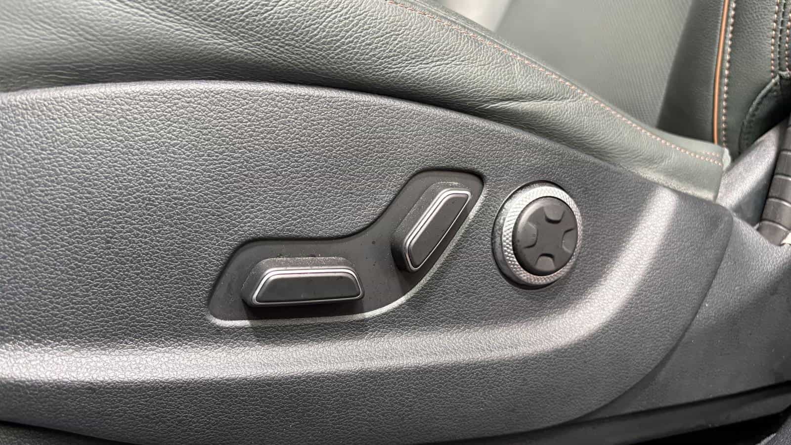 Image 16 Genesis GV70 2.5 TURBO Advanced Plus *AWD *TOIT PANO *CUIR *GPS *CAMÉRA 360 2024