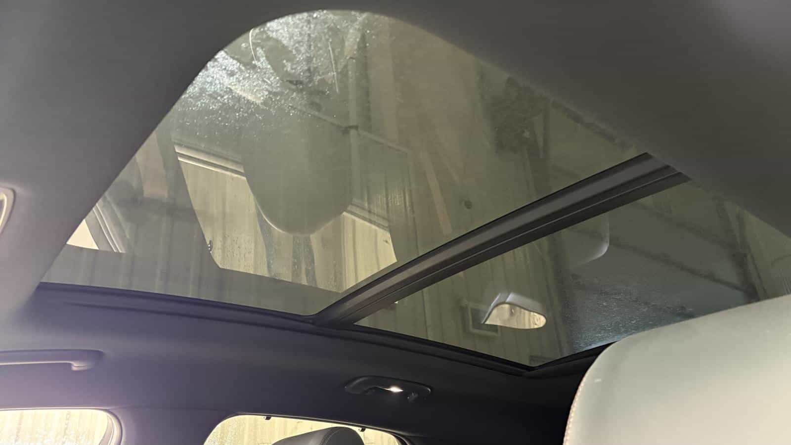 Image 19 Genesis GV70 2.5 TURBO Advanced Plus *AWD *TOIT PANO *CUIR *GPS *CAMÉRA 360 2024