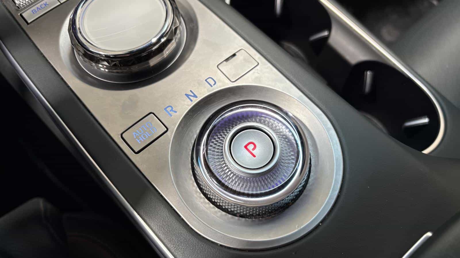 2024 Genesis GV70 2.5 TURBO Advanced Plus *AWD *TOIT PANO *CUIR *GPS *CAMÉRA 360 - Image 31