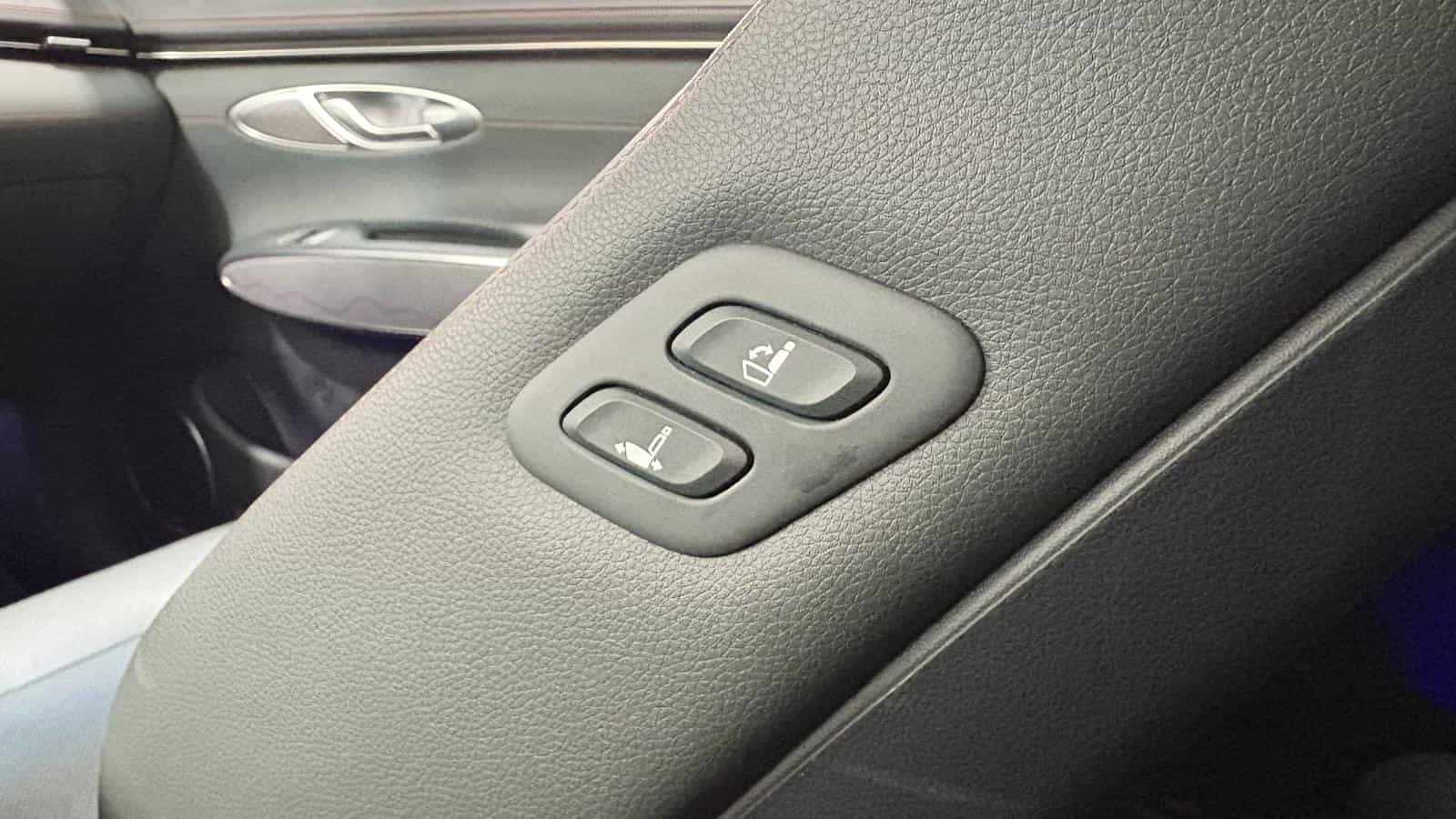 2024 Genesis GV70 2.5 TURBO Advanced Plus *AWD *TOIT PANO *CUIR *GPS *CAMÉRA 360 - Image 37