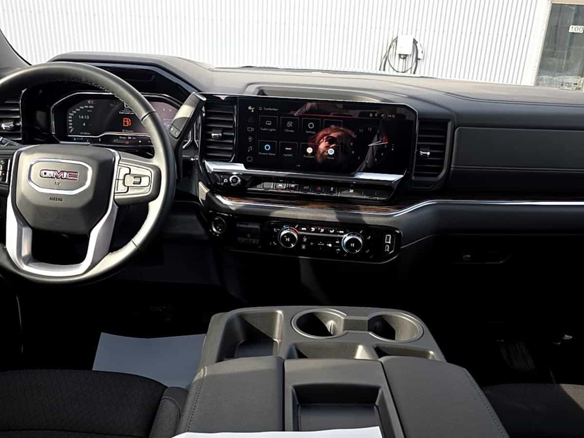 Image 21 GMC Sierra 1500 Elevation 2.7L TURBO *5.10 pi *6 PLACES *BIZONE *GPS 2024