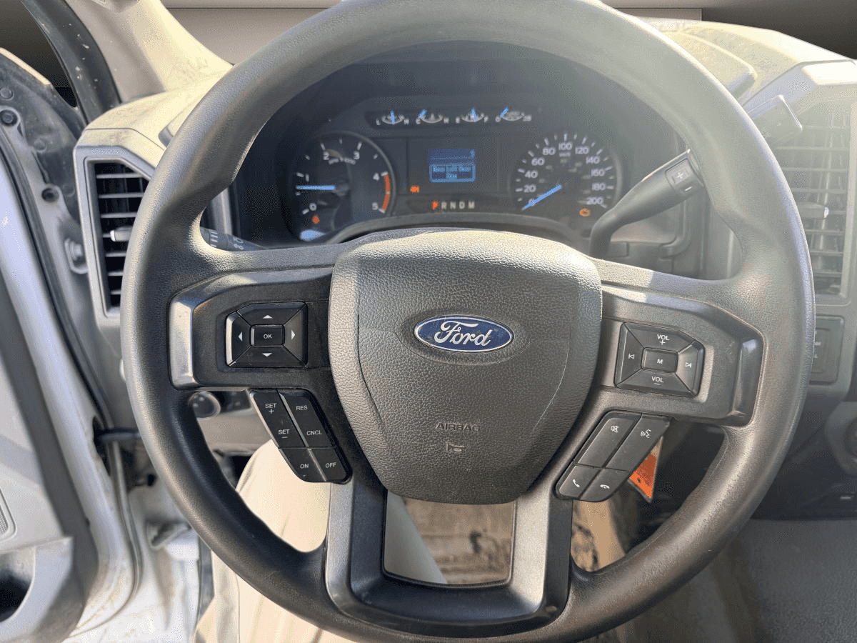 2022 Ford Super Duty F-350 SRW XL cabine 6 places 4RM caisse de 6,75 pi - Image 18