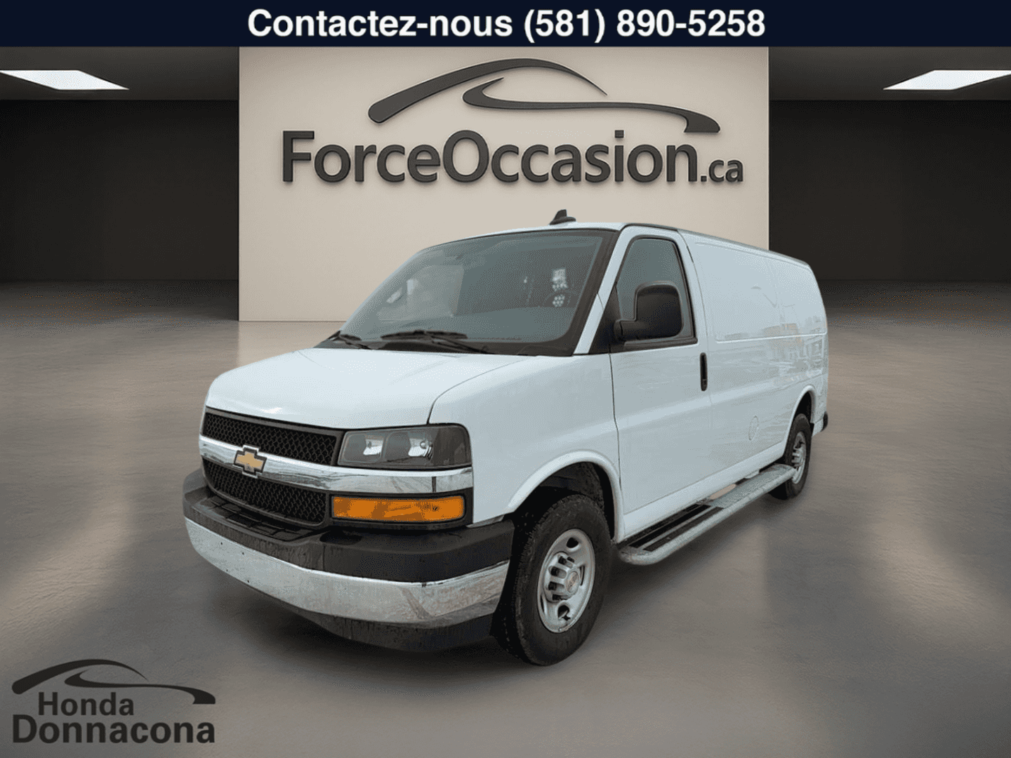 Image 1 Chevrolet Express Cargo 2500 - Bas Kilometrage - 2024