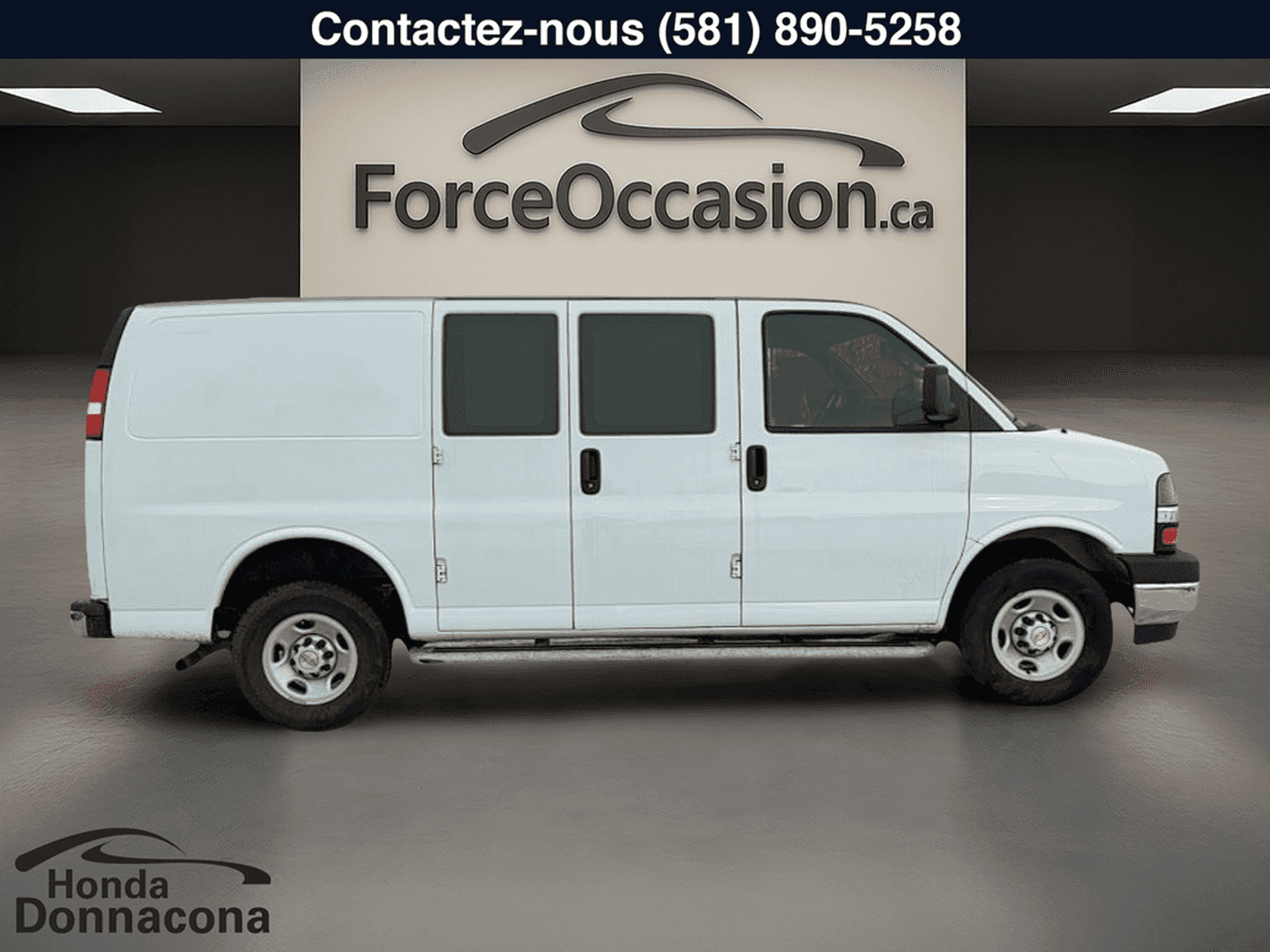 2024 Chevrolet Express Cargo 2500 - Bas Kilometrage - - Image 6