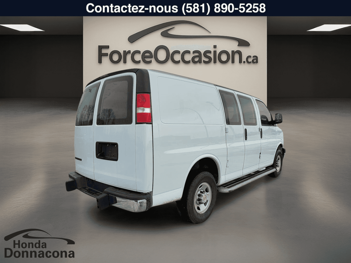 2024 Chevrolet Express Cargo 2500 - Bas Kilometrage - - Image 7