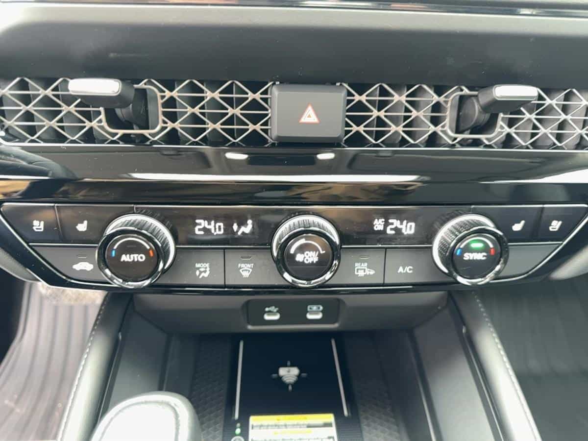 Image 26 Honda Accord Touring *Gps *Toit *Cuir *Siege Ventilé *Bizone 2023