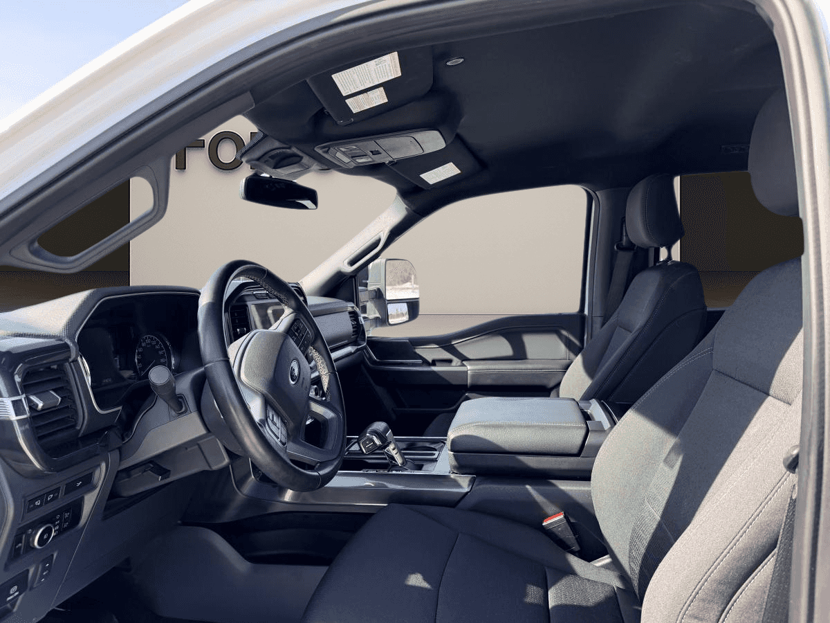 2023 Ford F-150 XLT cabine SuperCrew 4RM caisse de 5,5 pi - Image 3