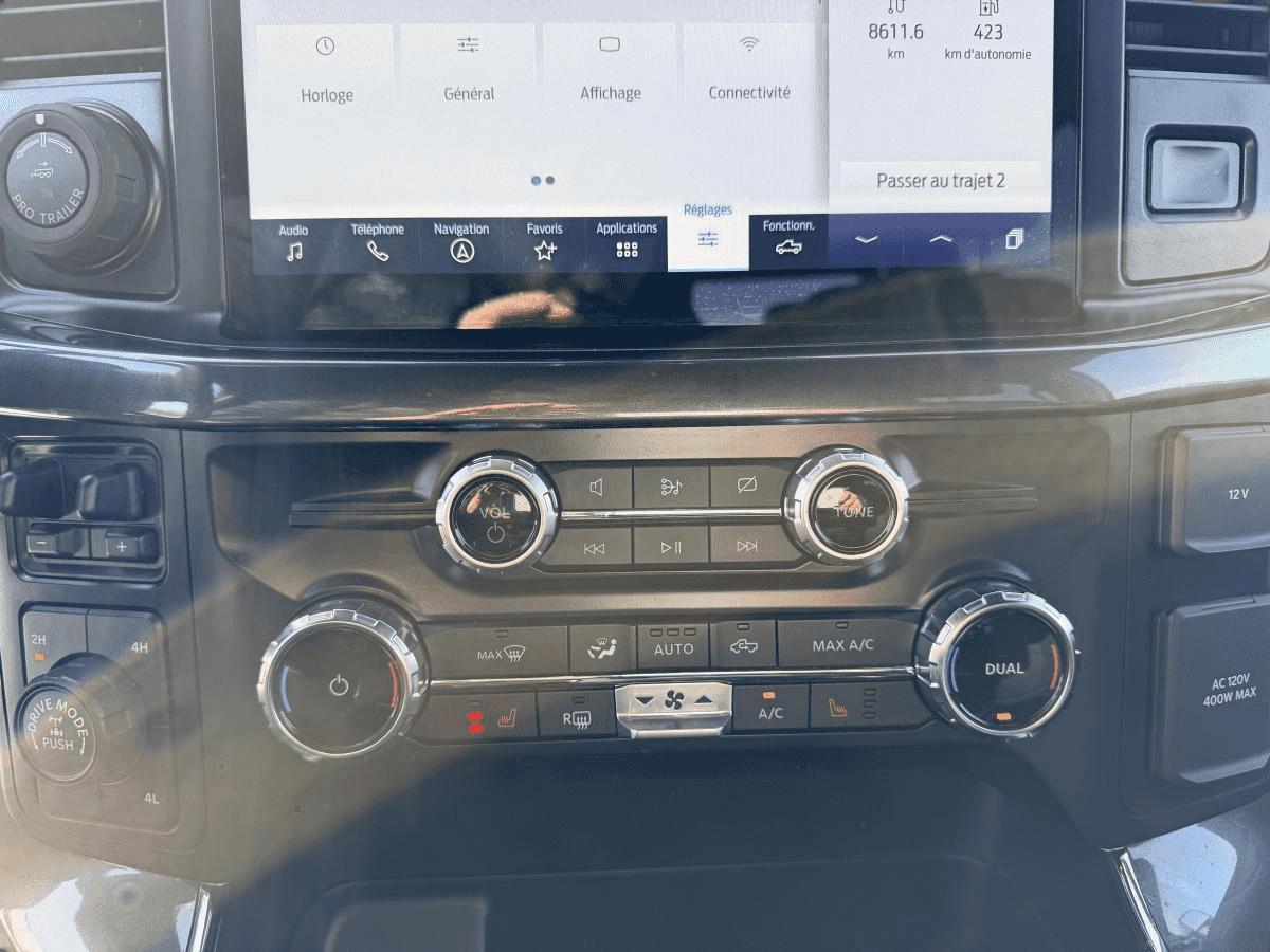 Image 17 Ford F-150 XLT cabine SuperCrew 4RM caisse de 5,5 pi 2023