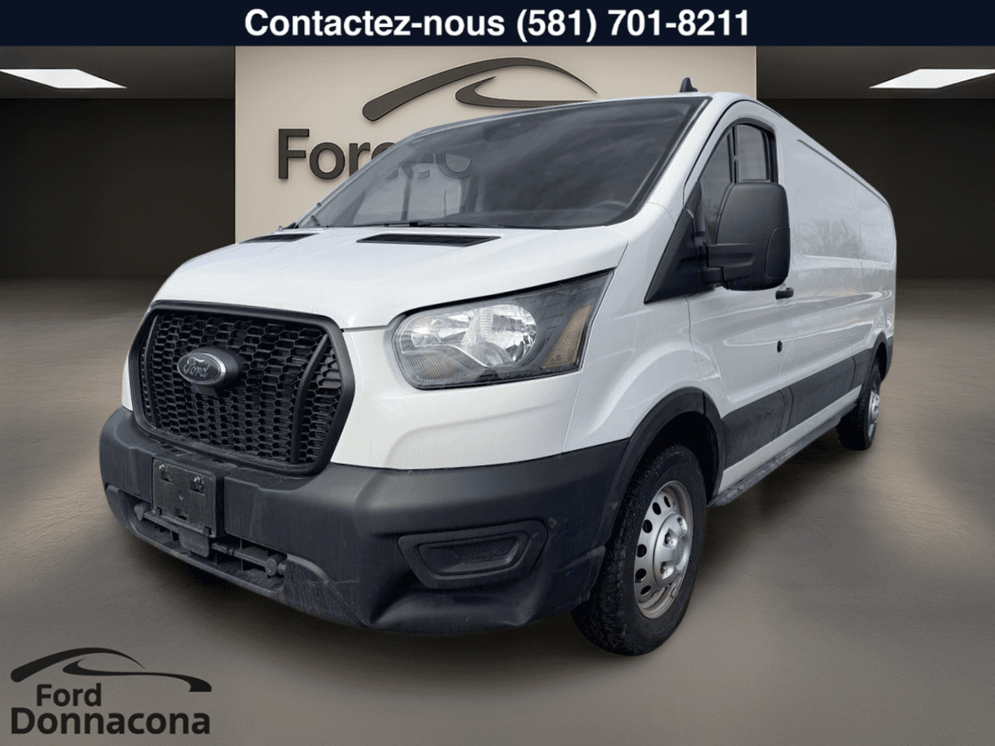 2025 Ford Transit Cargo Van T-250 TI toit bas 130 po PNBV de 9 070 lb - Image 1