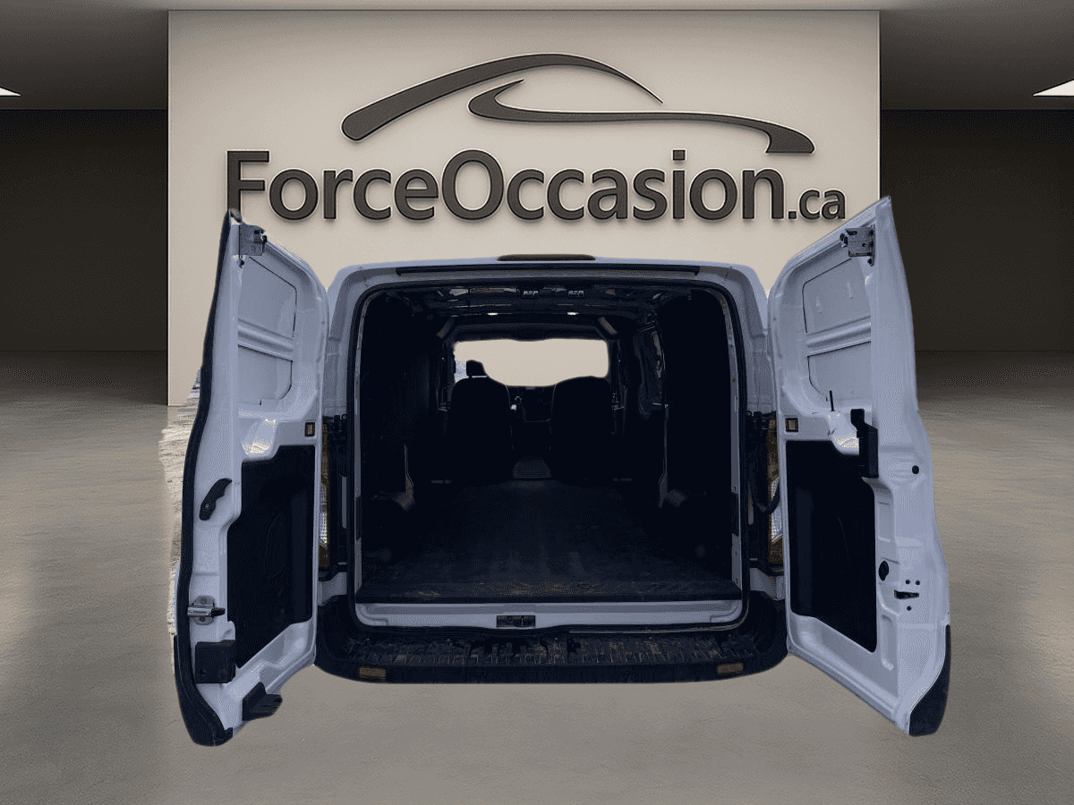 2025 Ford Transit Cargo Van T-250 TI toit bas 130 po PNBV de 9 070 lb - Image 9