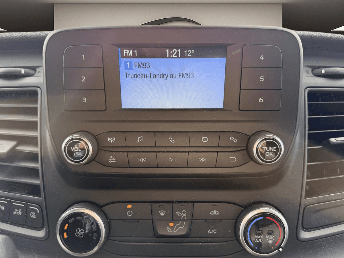 2025 Ford Transit Cargo Van T-250 TI toit bas 130 po PNBV de 9 070 lb - Image 20