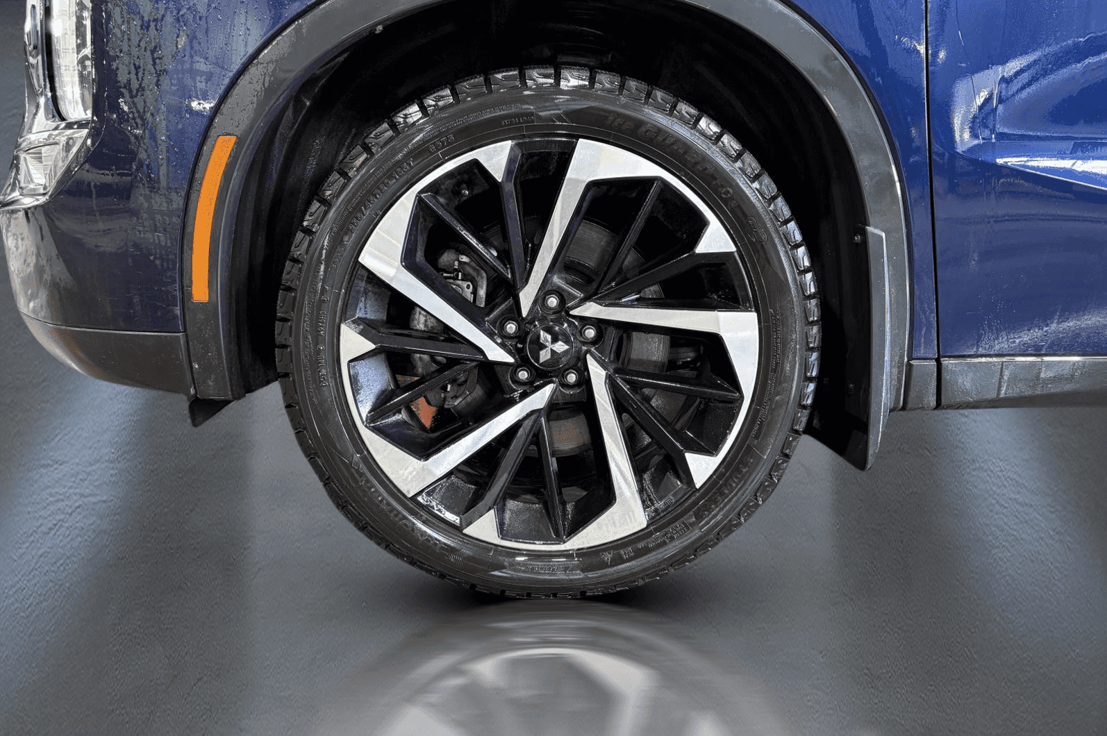 2023 Mitsubishi Outlander PHEV Sel S *Awd *Caméra 360 *Toit Pano *Cuir *Bizone - Image 5