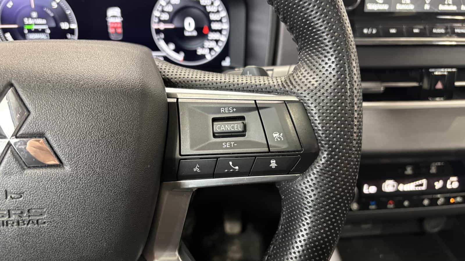 Image 22 Mitsubishi Outlander PHEV Sel S *Awd *Caméra 360 *Toit Pano *Cuir *Bizone 2023