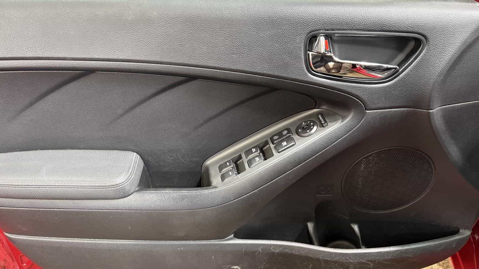 Image 11 Kia Forte Ex *Carplay *Bizone *Caméra *Cruise *Siege Chauffant 2017