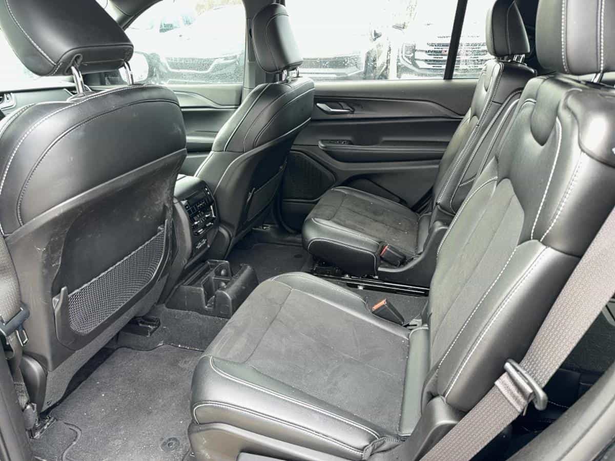 2024 Jeep Grand Cherokee L Altitude* Volant Chauffant* Sieges Chauffant* Toit* - Image 7