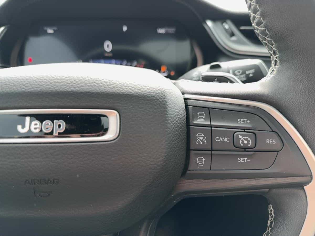 2024 Jeep Grand Cherokee L Altitude* Volant Chauffant* Sieges Chauffant* Toit* - Image 16