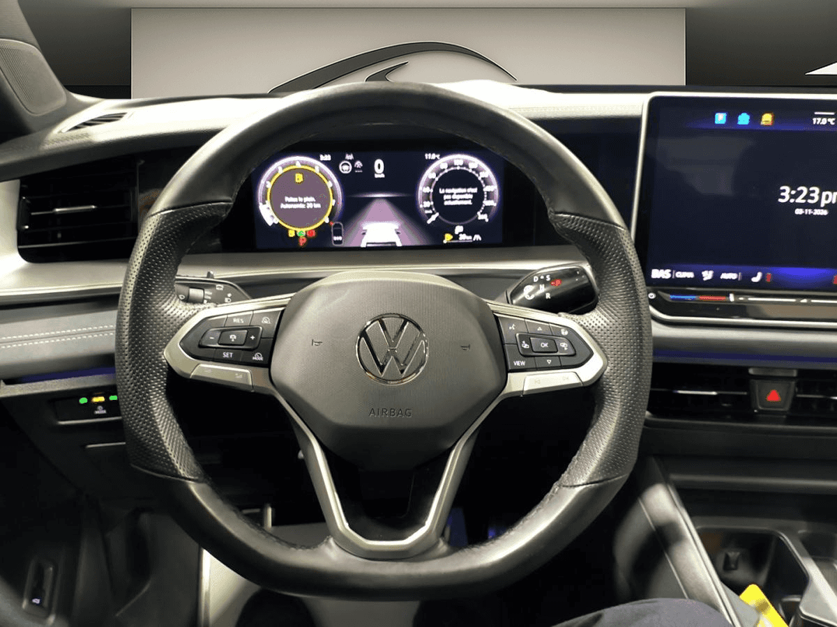 2025 Volkswagen Tiguan Comfortline R-Line Black Edition* Volant Chauffant* Toit Pano* - Image 7