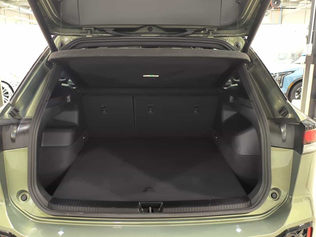 2025 Volkswagen Tiguan Comfortline R-Line Black Edition* Volant Chauffant* Toit Pano* - Image 17