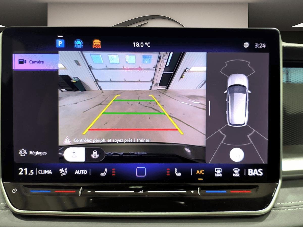 2025 Volkswagen Tiguan Comfortline R-Line Black Edition* Volant Chauffant* Toit Pano* - Image 24