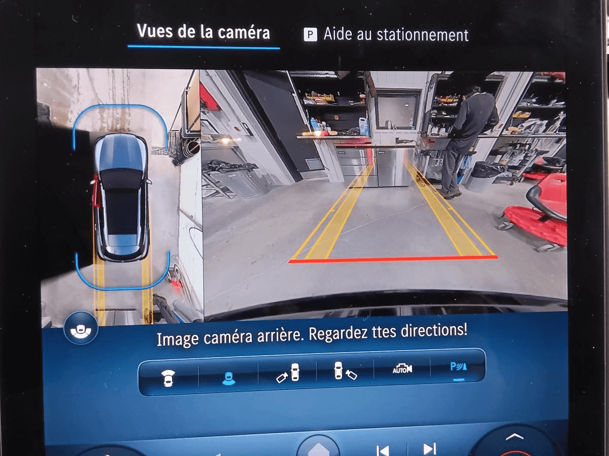 Image 19 Mercedes-Benz GLC Glc 300 4Matic * 255Hp * Caméra * Carplay * Sièges Chauff * 2025