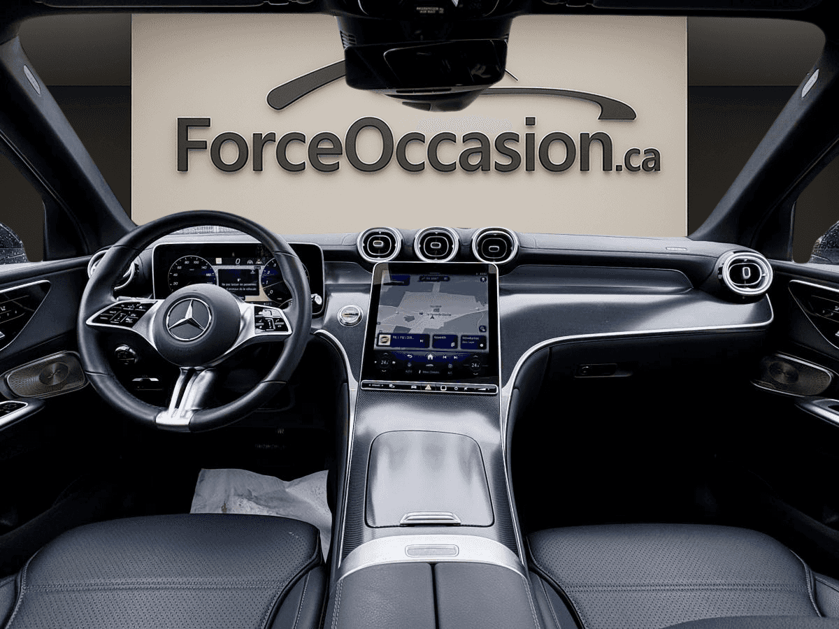 2025 Mercedes-Benz GLC 300 Glc 300 4Matic * 255Hp * Caméra * Carplay * Sièges Chauff * - Image 4