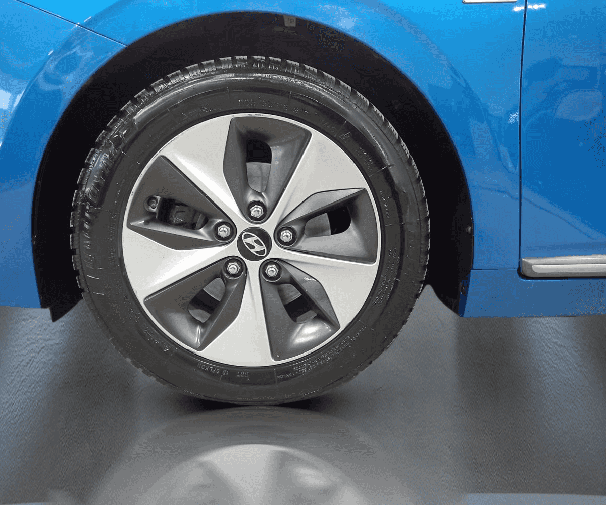 2018 Hyundai Ioniq Electric Limited *CUIR *TOIT *GPS *AUDIO INFINITY *VOLANT CHAUFFANT - Image 6