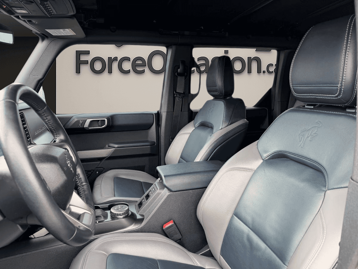 2022 Ford Bronco Outer Banks 4 portes 4x4 - Image 2