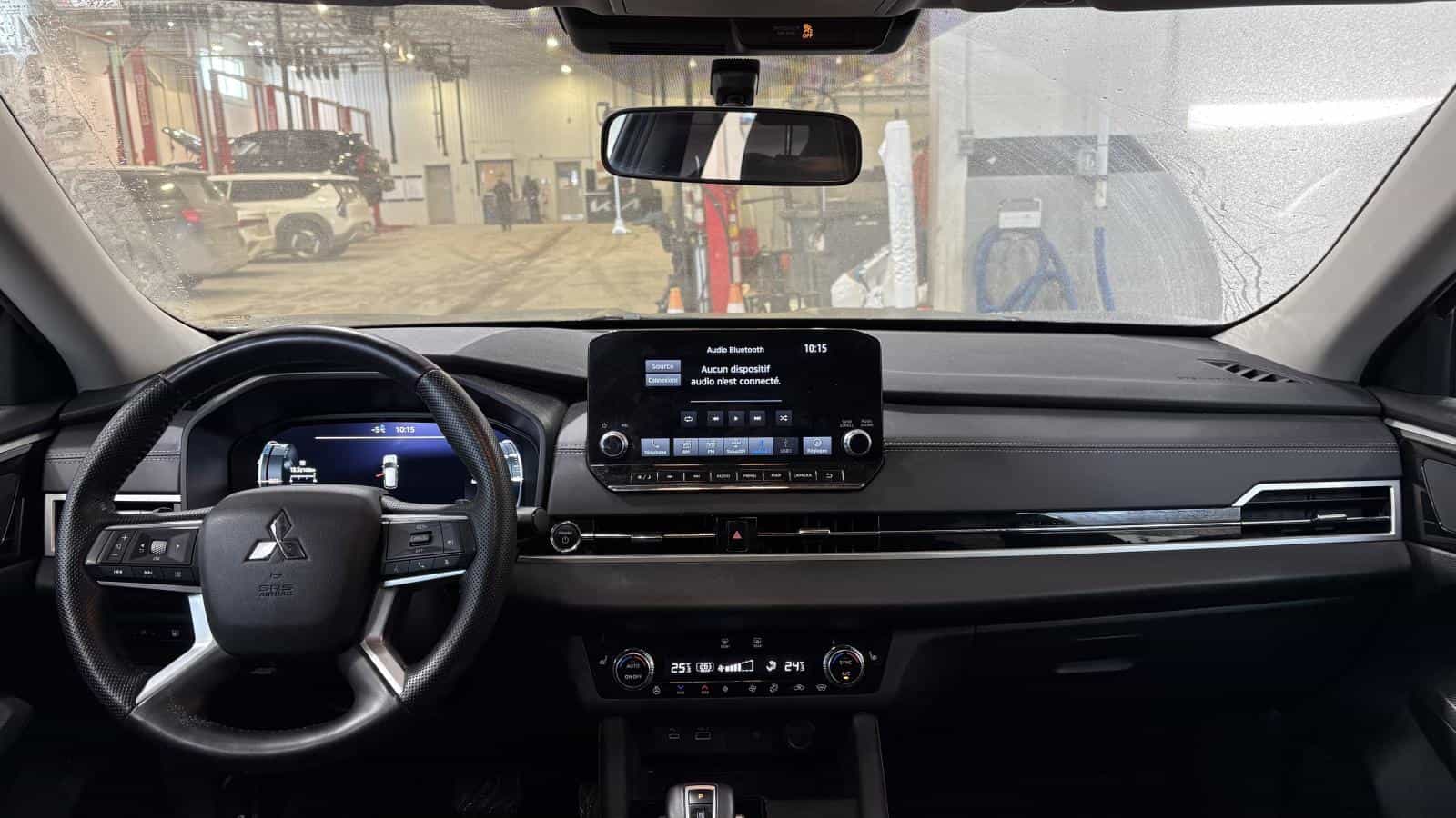 Image 4 Mitsubishi Outlander PHEV Le *Awd *Toit Pano *Cuir *Bizone *Gps *Carplay *Caméra 360 2024