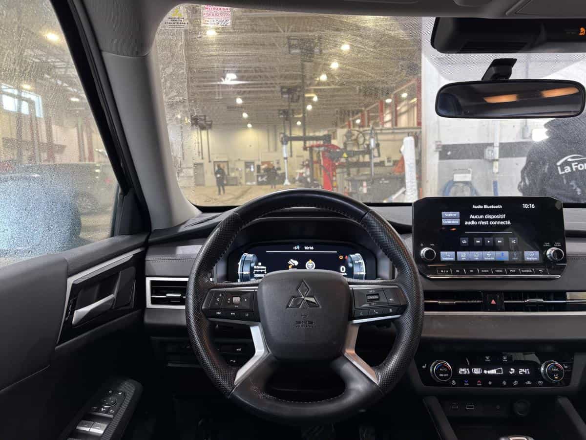 Image 5 Mitsubishi Outlander PHEV Le *Awd *Toit Pano *Cuir *Bizone *Gps *Carplay *Caméra 360 2024