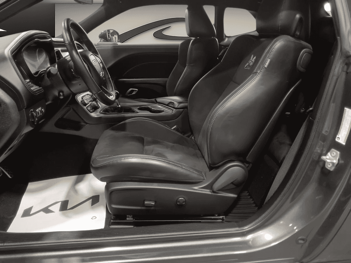 2023 Dodge Challenger Scat Pack 392 * Rwd * 6.4L Hemi V8 * 485Hp * - Image 8