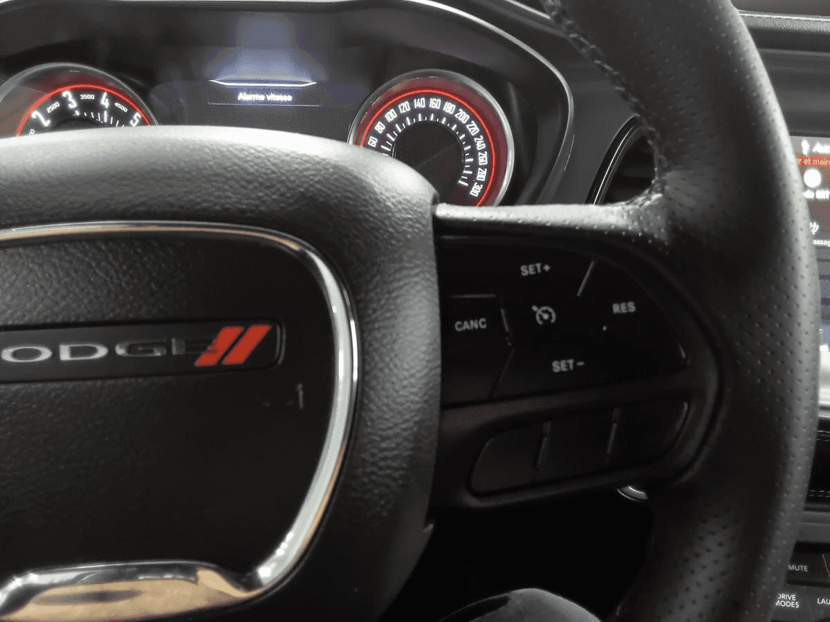 2023 Dodge Challenger Scat Pack 392 * Rwd * 6.4L Hemi V8 * 485Hp * - Image 15