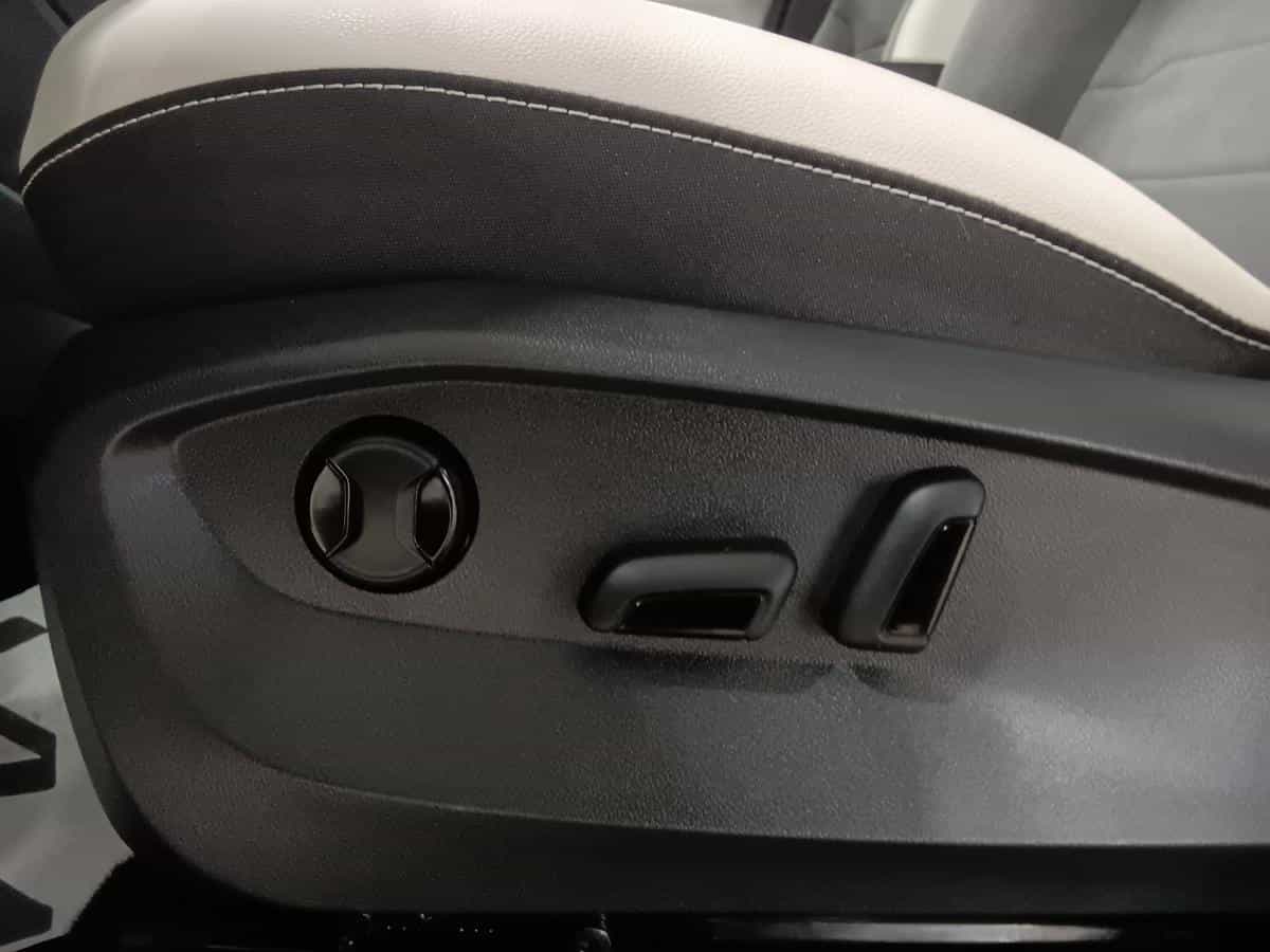 2025 Volkswagen Taos Comfortline *4MOTION *SIÈGES CHAUFFANTS *CARPLAY - Image 26